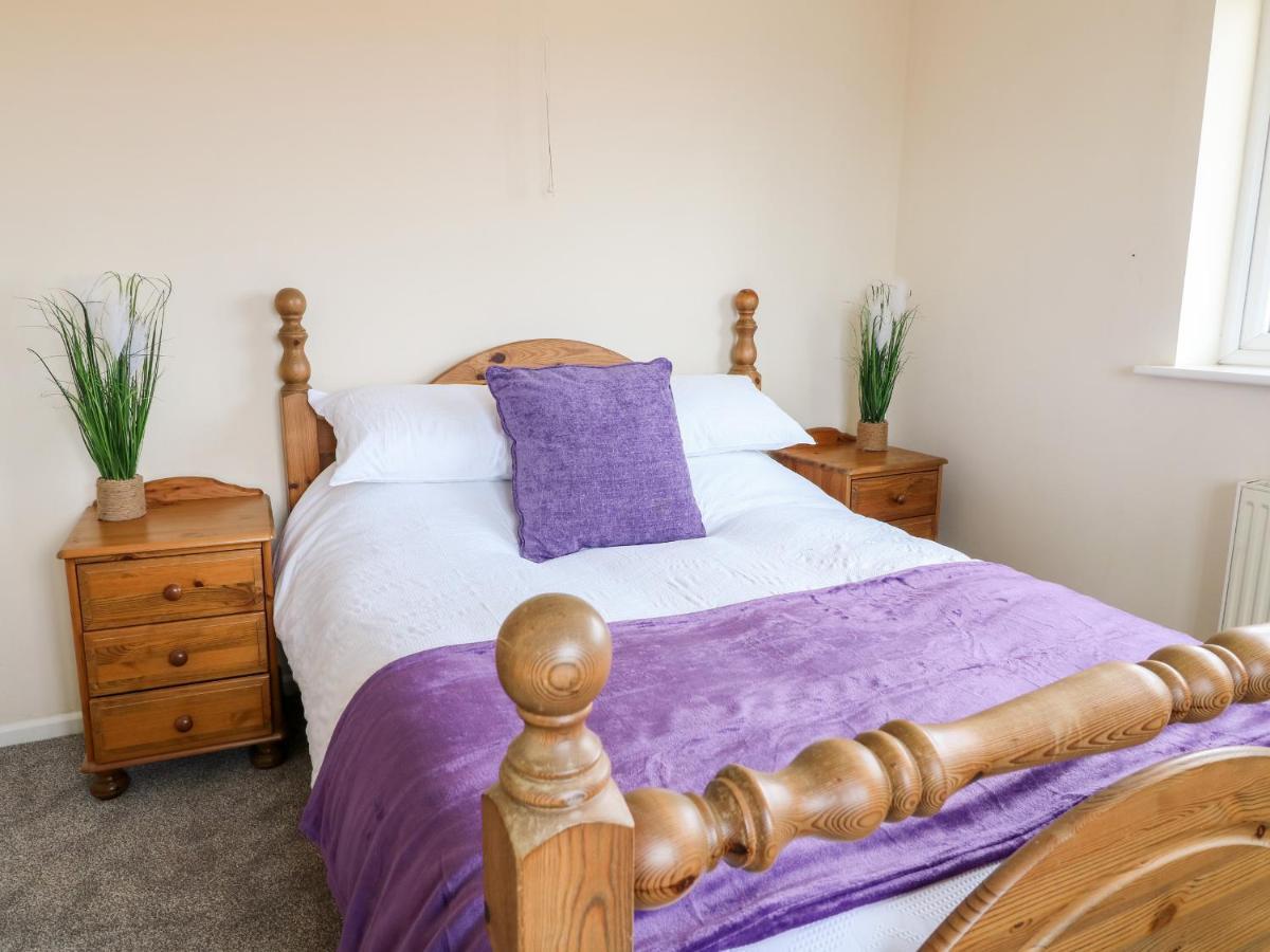 Tixall Manor Farm Стаффорд Екстер'єр фото