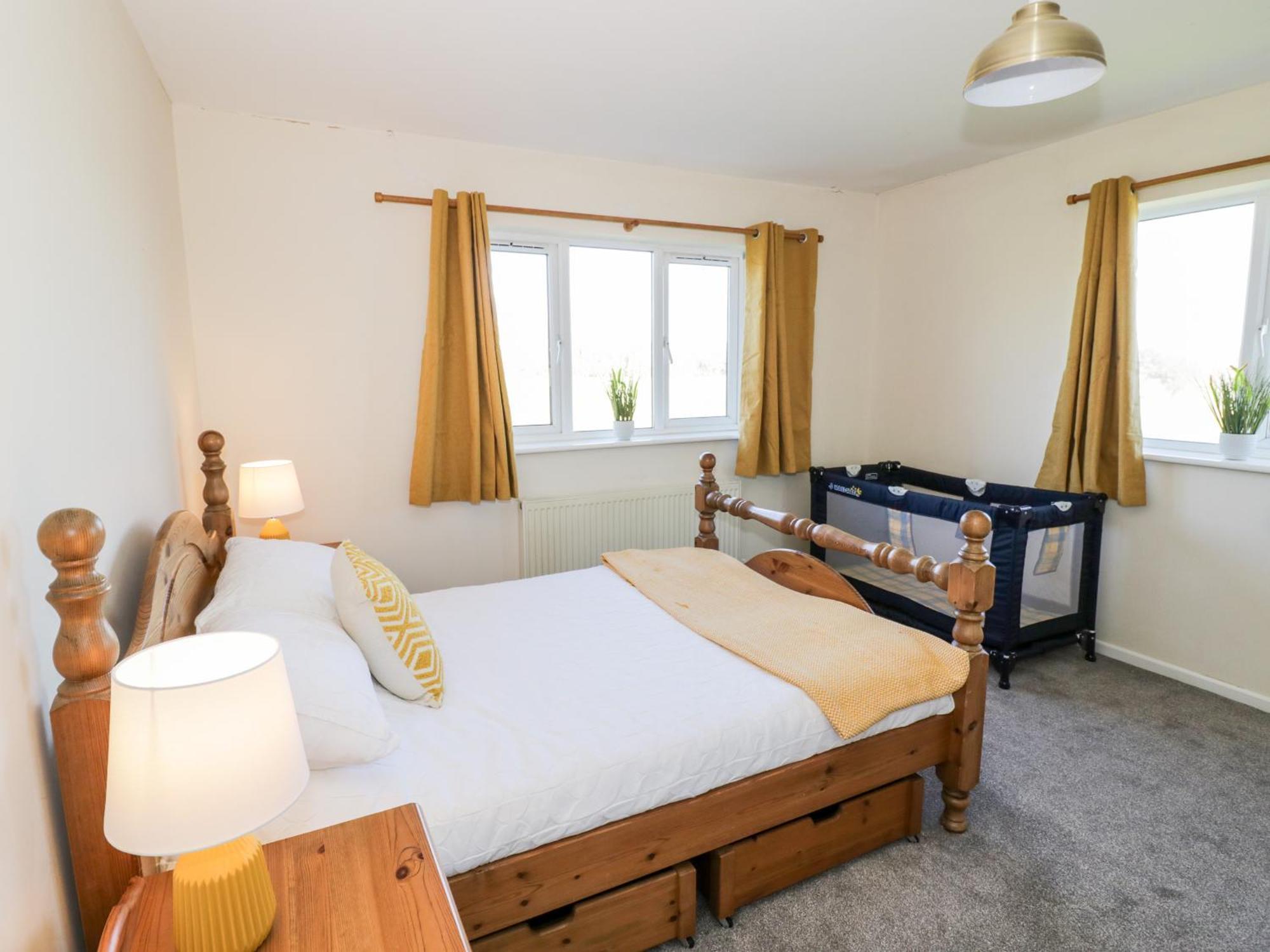 Tixall Manor Farm Стаффорд Екстер'єр фото
